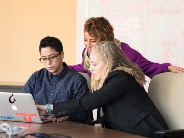 Easiest Way to Get a Job in USA