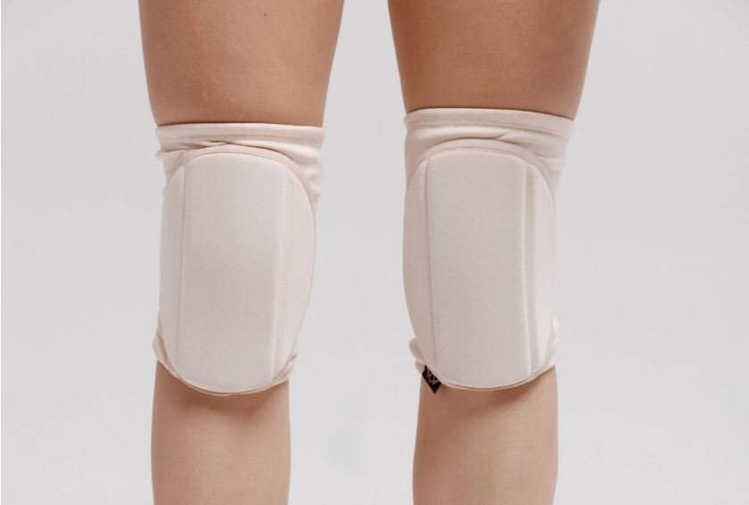 Knee pads for pole dancing